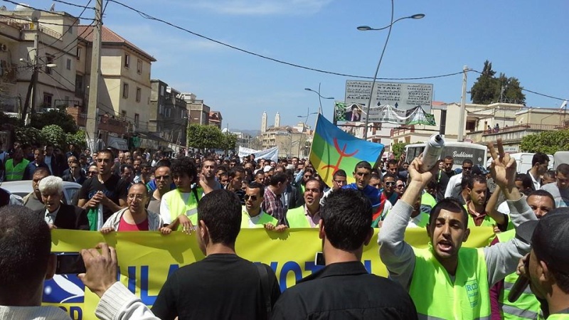 Bejaïa :  Imposante marche pour le boycott et Tamazight le 15 Avril 2014 130
