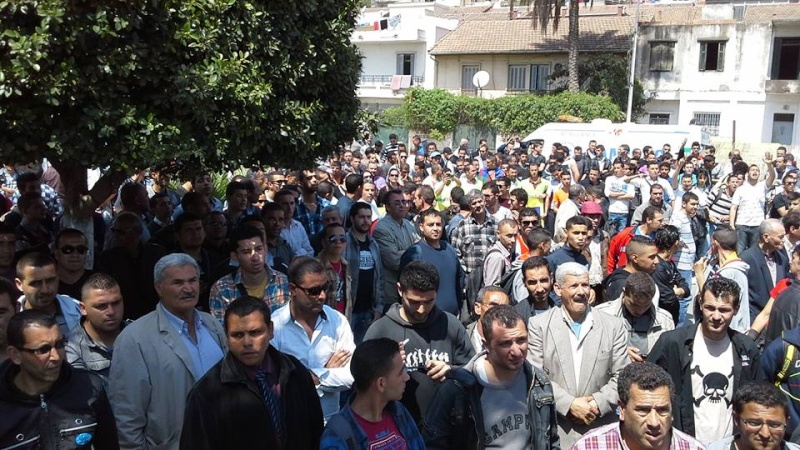 Bejaïa :  Imposante marche pour le boycott et Tamazight le 15 Avril 2014 - Page 2 155