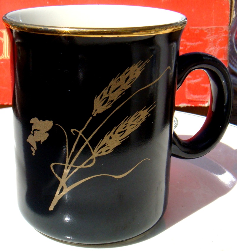 Show us your mugs .... Crown Lynn of course ;) - Page 3 Dsc08116