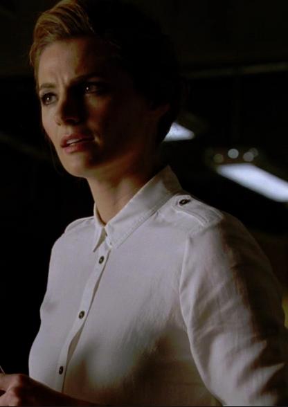 THE CASTLE CLOSET: BECKETT AND THE WHITE SHIRTS OF WOE? Scared10