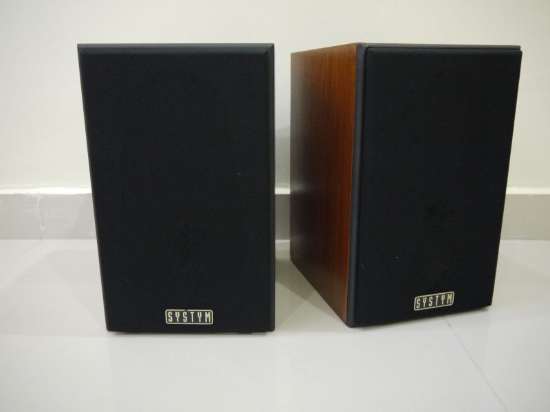 SYSTYM 931S Compact British Bookshelf Loudspeaker (Sold) P1030124