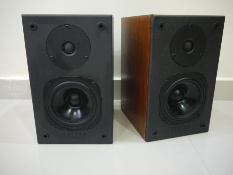 SYSTYM 931S Compact British Bookshelf Loudspeaker (Sold) P1030125