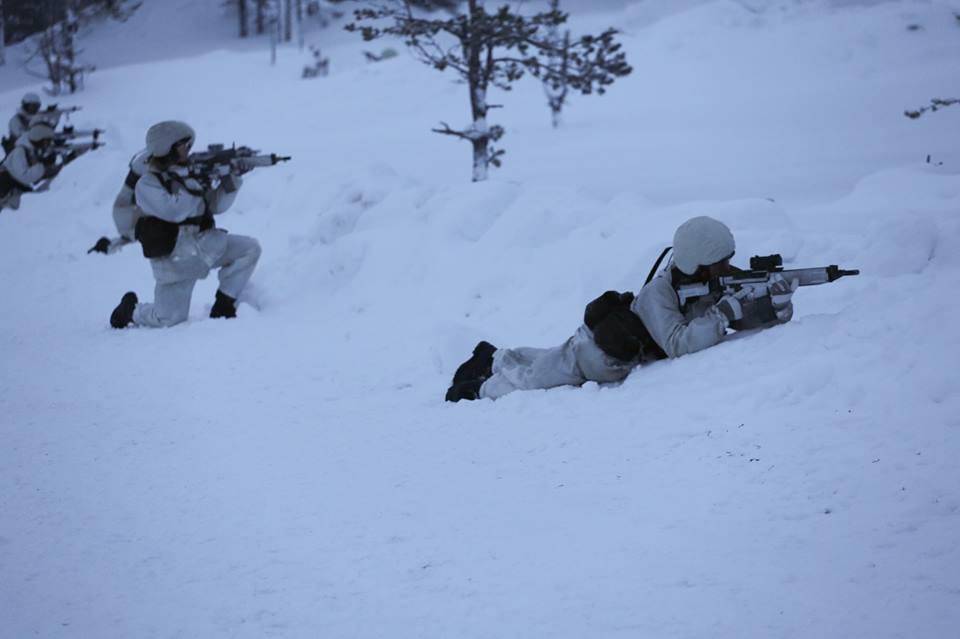 Swedish Armed Forces/Försvarsmakten - Page 13 00b511