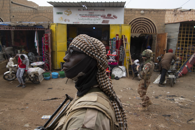 Intervention militaire au Mali - Opération Serval - Page 26 1550