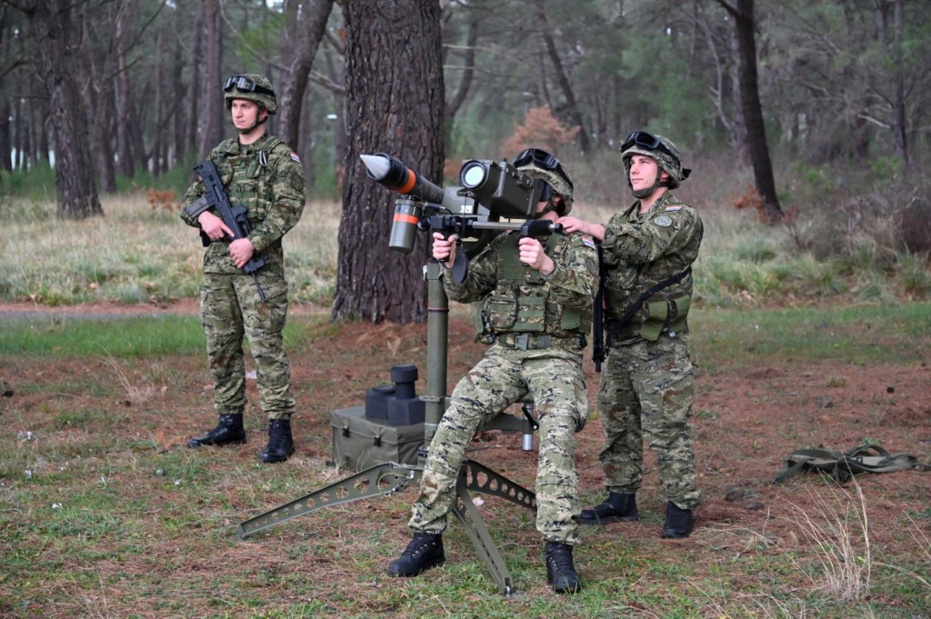 Forces Armées Croates /Croatian military /Oružane Snage Republike Hrvatske - Page 8 41753210