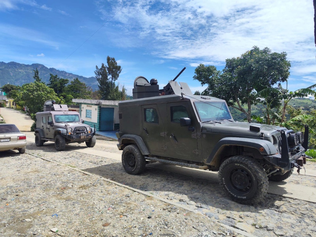 Les forces armées du Guatemala / Military of Guatemala / Ejército de Guatemala - Page 2 45300910