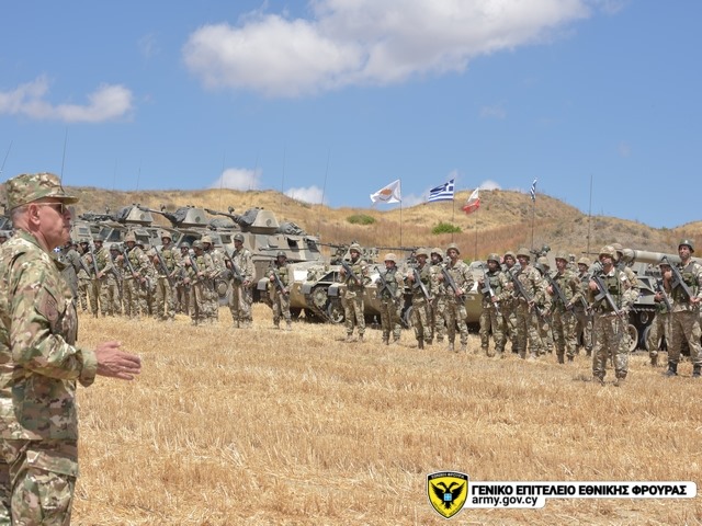 Armée Chypriote / Cypriot National Guard / Ethnikí Frourá - Page 2 _12f5422