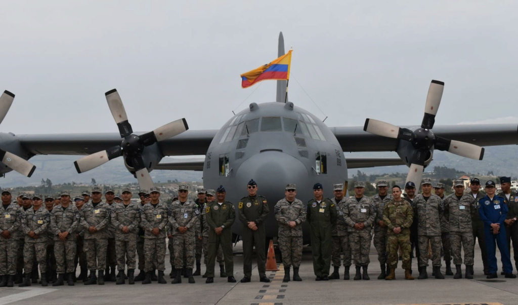 Armée Equatorienne/Fuerzas Armadas del Ecuador - Page 7 Ecua_c11