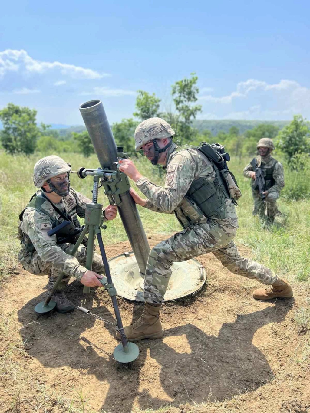 Armée du Monténégro / Montenegro Armed Forces / Vojska Crne Gore - Page 2 Fxd5e-10