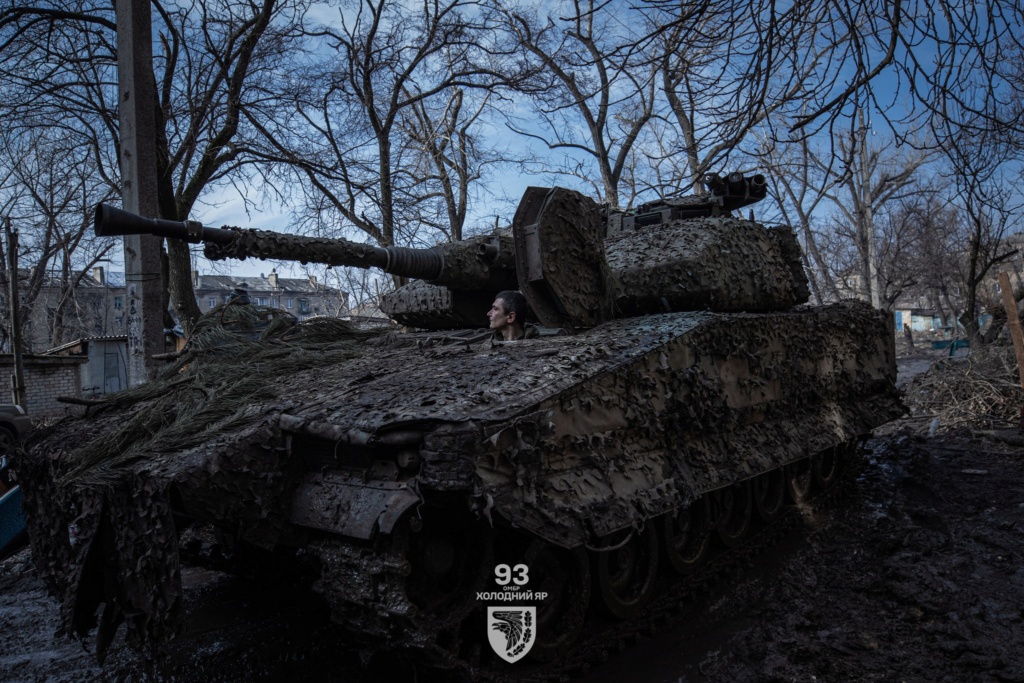 Ukrainian Armed Forces / Zbroyni Syly Ukrayiny - Page 37 Ggejsl10