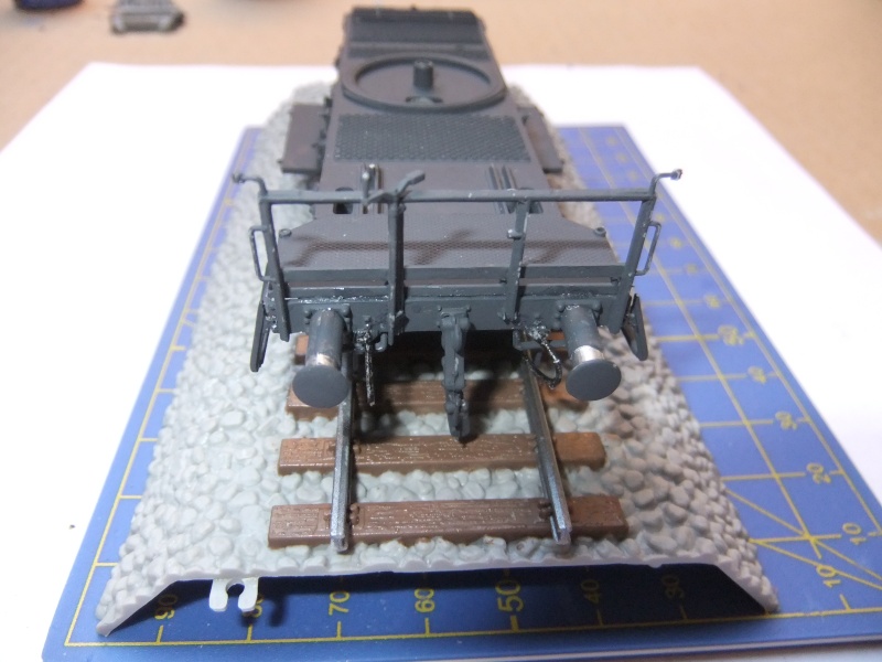 Eisenbahnverladung "Karl-Gerät" in 1/72 von HobbyBoss Dscf0737