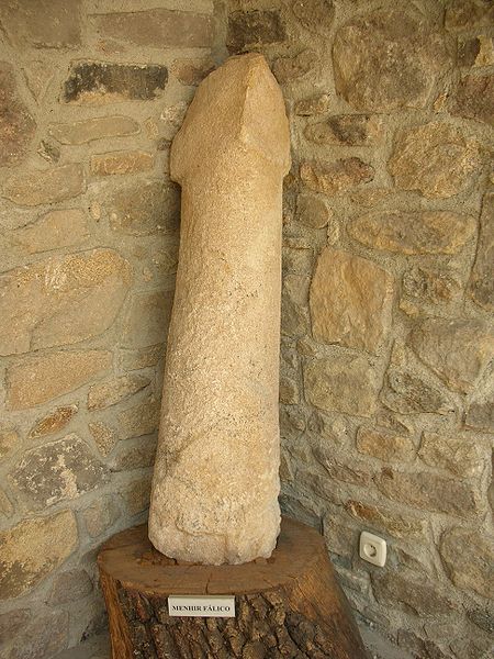 Une colonne bien esseulée . 450px-12