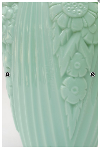 Vase verre moulé opalescent "Muller Frères Lunévile"  Art Déco 2013-109