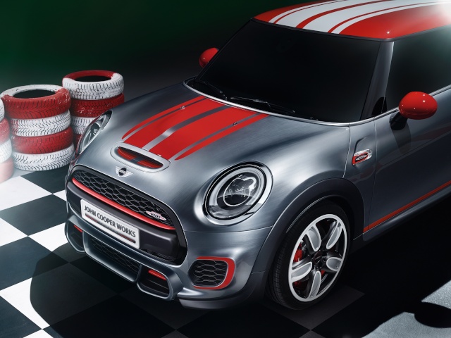 Setting its sights on pole position: The MINI John Cooper Works Concept P9014016