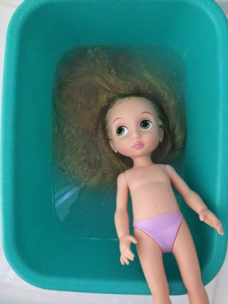 demeler cheveux barbie sans assouplissant
