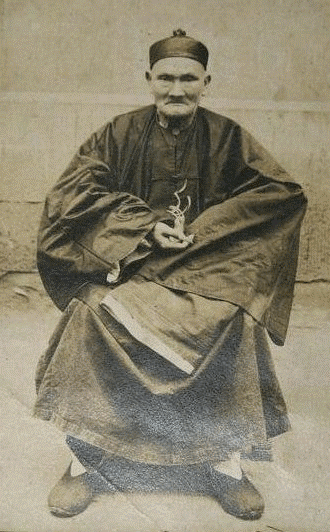 Li Ching-Yuen, né en 1677 et mort en 1933 ! Li-chi10