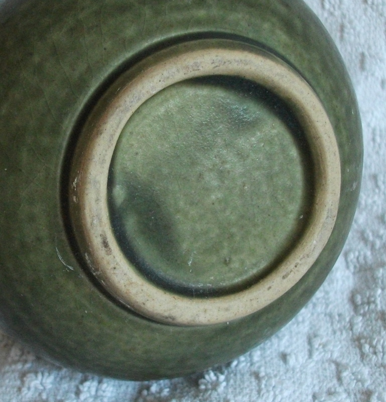 Lizard Pottery Vase - Vietnam & Bali Dscf3911