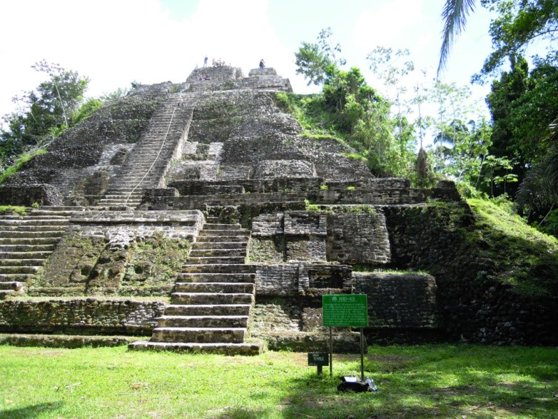 Maya Archaeology in Central America  Dscn0711