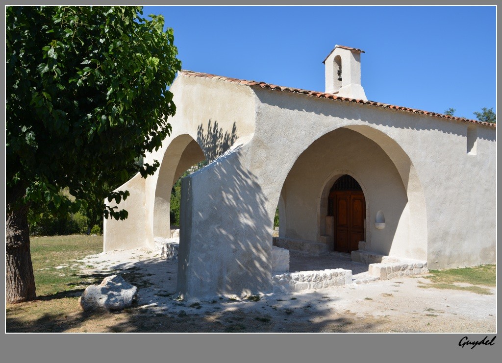 La Chapelle St Cyr à Seillans ( Var ) Seilla10