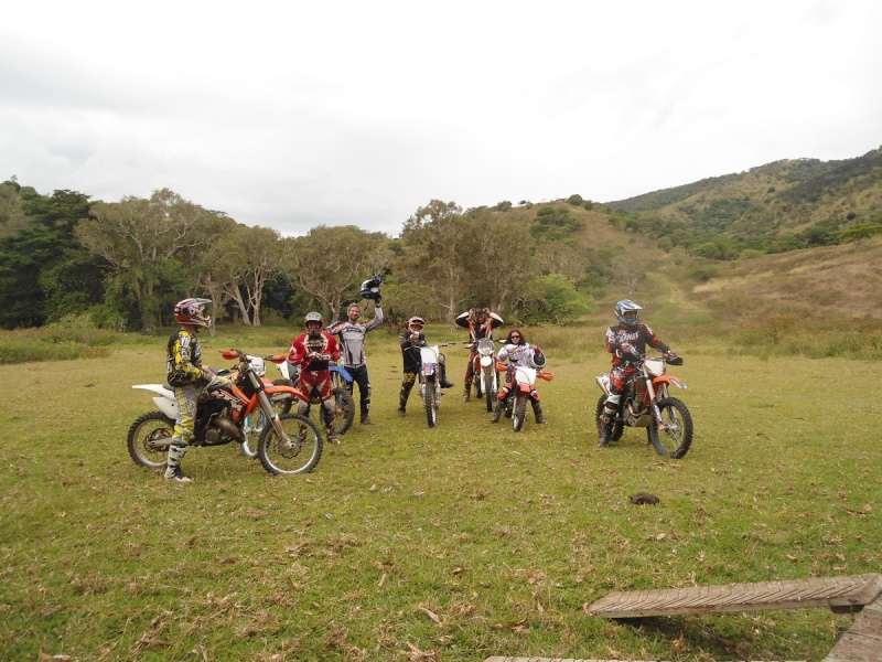 venez manger de la terre le 12 et 13 Avril (sortie enduro Bourail) Bourai11