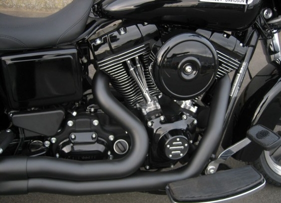 Dyna SWITCHBACK combien sommes nous sur Passion-Harley - Page 14 2014-010