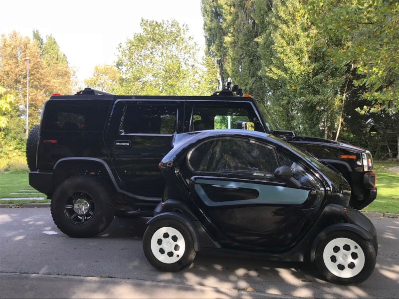 hummer - Rencontre improbable avec une Twizy ... hummer Img_3021