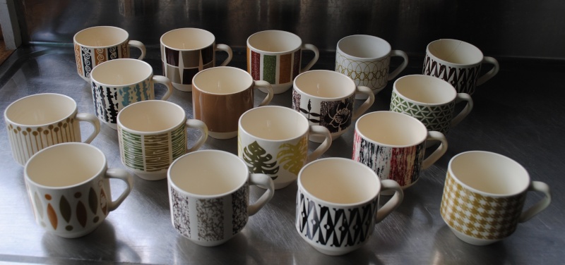 cups - Patterns from 3012 cups reused on various coffee cans: Focus, Motif, Conifer (and Talahasse vs Candy Stripe) 00513