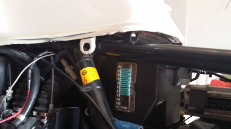 Help with reinstalling fuel tank Rear_o10
