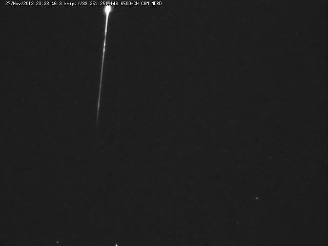 Fireball 2013  11 27  23:38:44  UT 14663010