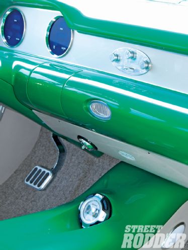 Buick 1950 - 1954 custom and mild custom galerie - Page 3 1012sr17