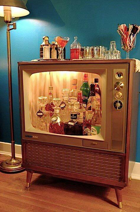 Téloches.... Vintage televisions - 1940s 1950s and 1960s tv - Page 2 54174010