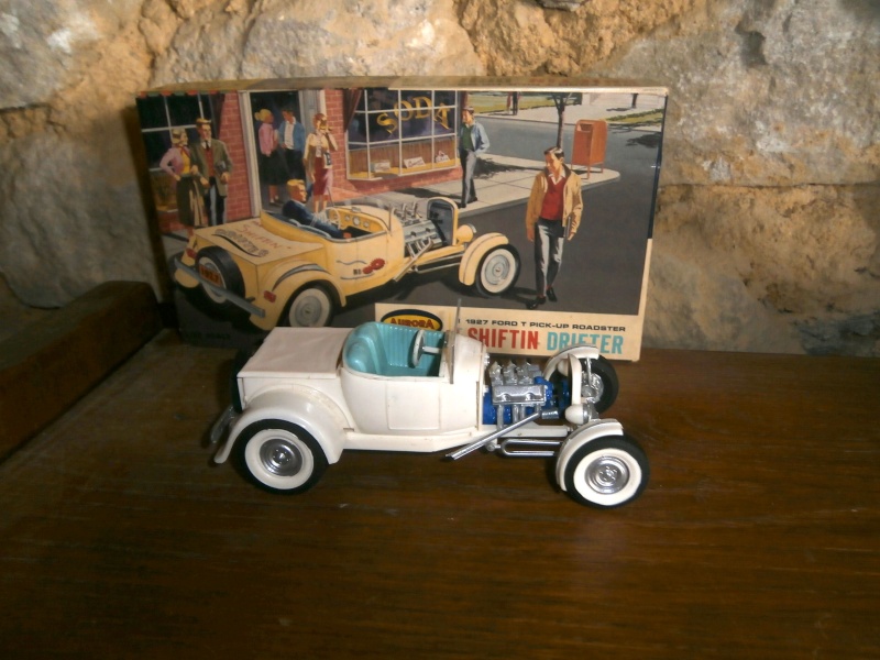 1927 Ford T pick up roadster -  Aurora - Shiftin' Drifter - 1/32 scale Pc210011