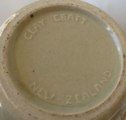 Clay Craft casserole with both handles... for gallery X_clay13