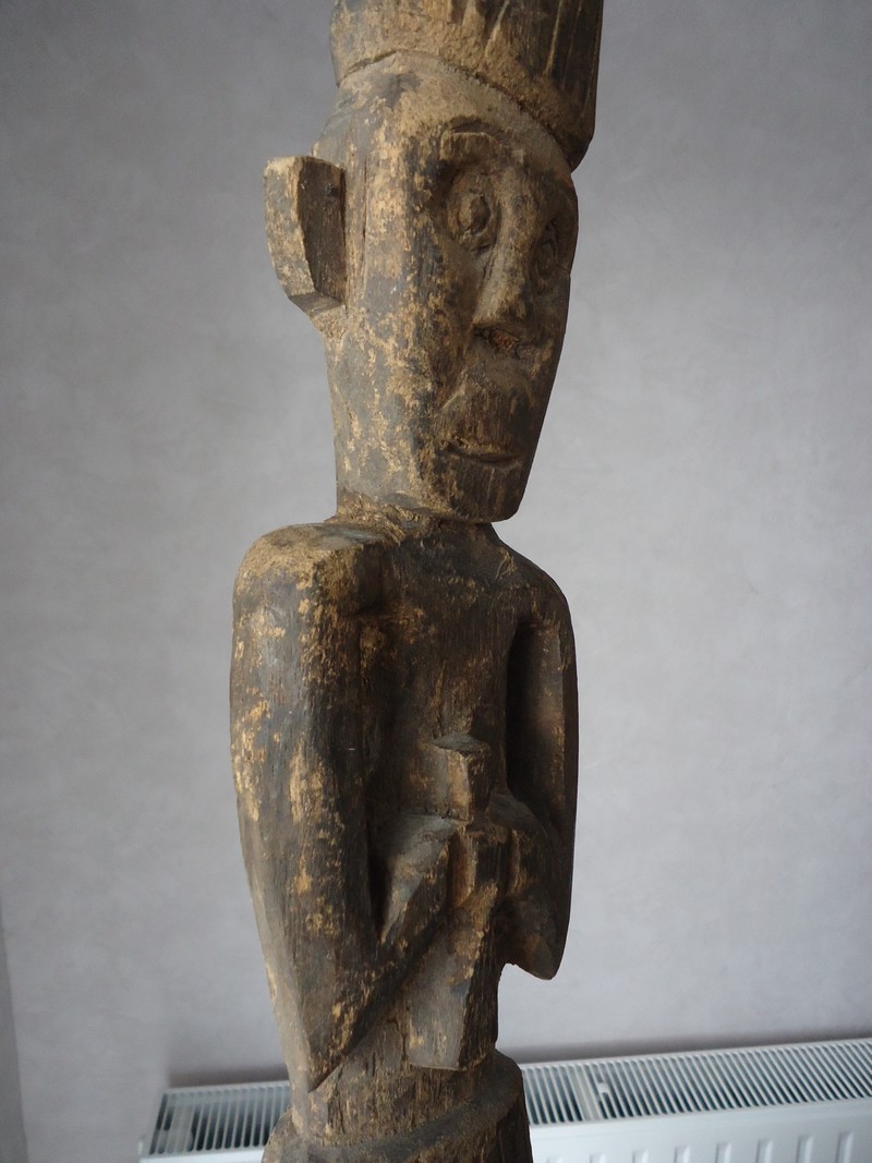 Statue Africaine.  Dsc09925