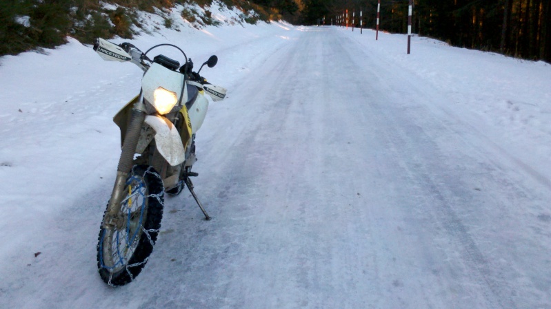 Balade glissante et test chaines à neige moto 2013-117