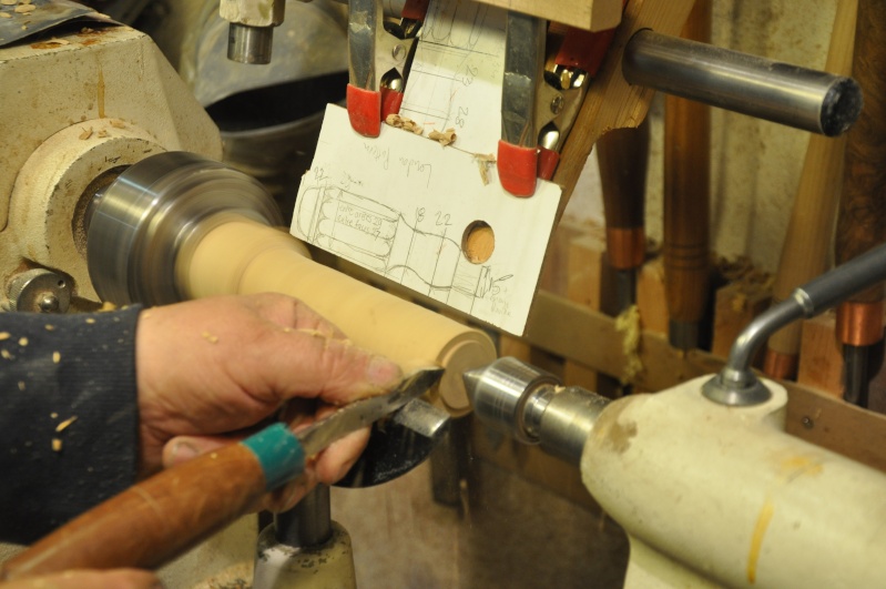 Tournage d'un manche modele londonien en buis. Making a London pattern boxwood chisel handle. London14