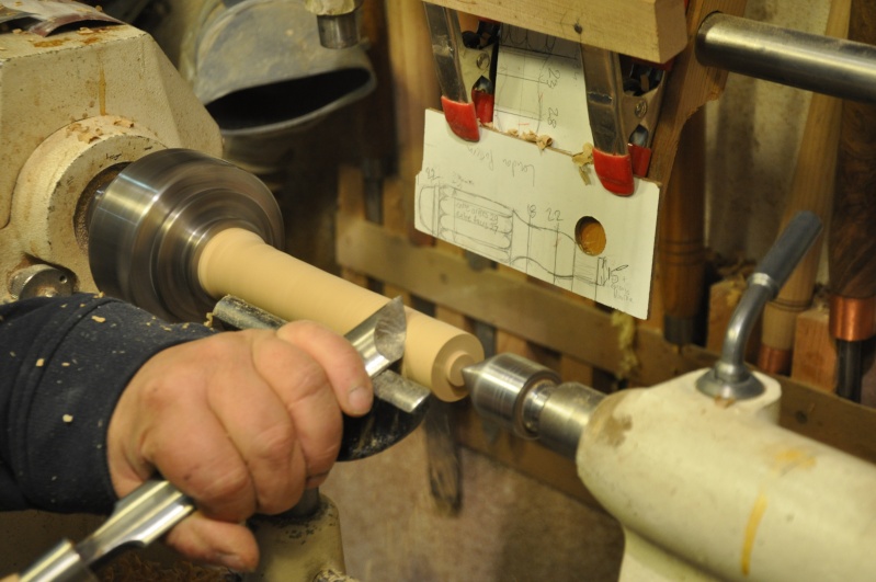 Tournage d'un manche modele londonien en buis. Making  a London pattern boxwood  chisel handle. London18