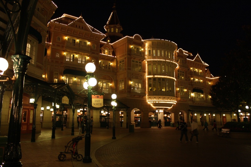 Séjour merveilleux au Disneyland Hôtel - Page 3 Img_5217