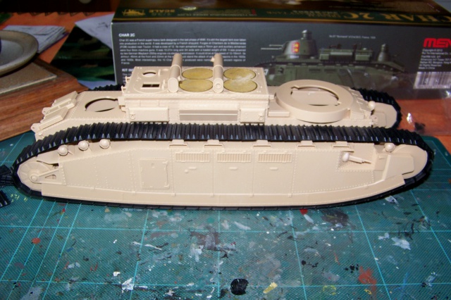 1/35 FCM2c Un Monstre bien Français ( Meng ?) 44969412