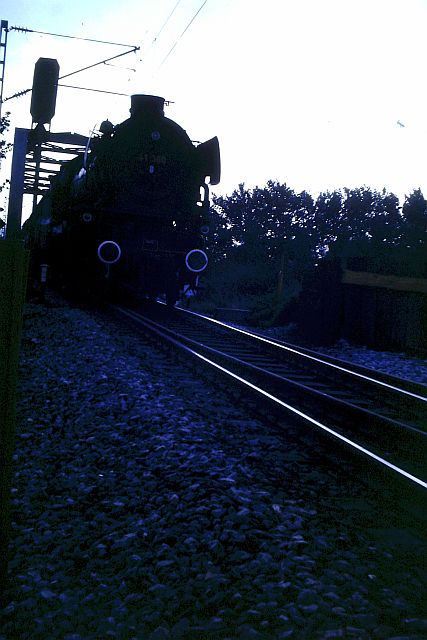 41 360 mit 74 1192 und RAG D08 auf der WbHE in Wanne 1986 718