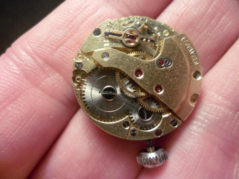 movado datron - Pour faire identifier son mouvement : C'est ici ! - Page 23 Sam_2310