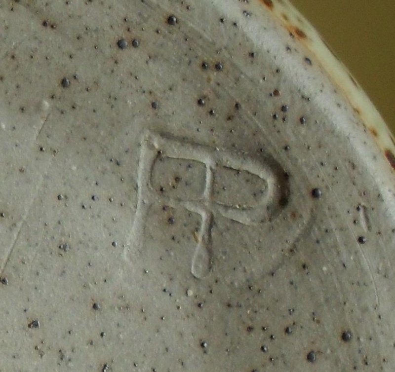 FP mark, Gerald & Lyn Grant, Fangfoss pottery Marksp24