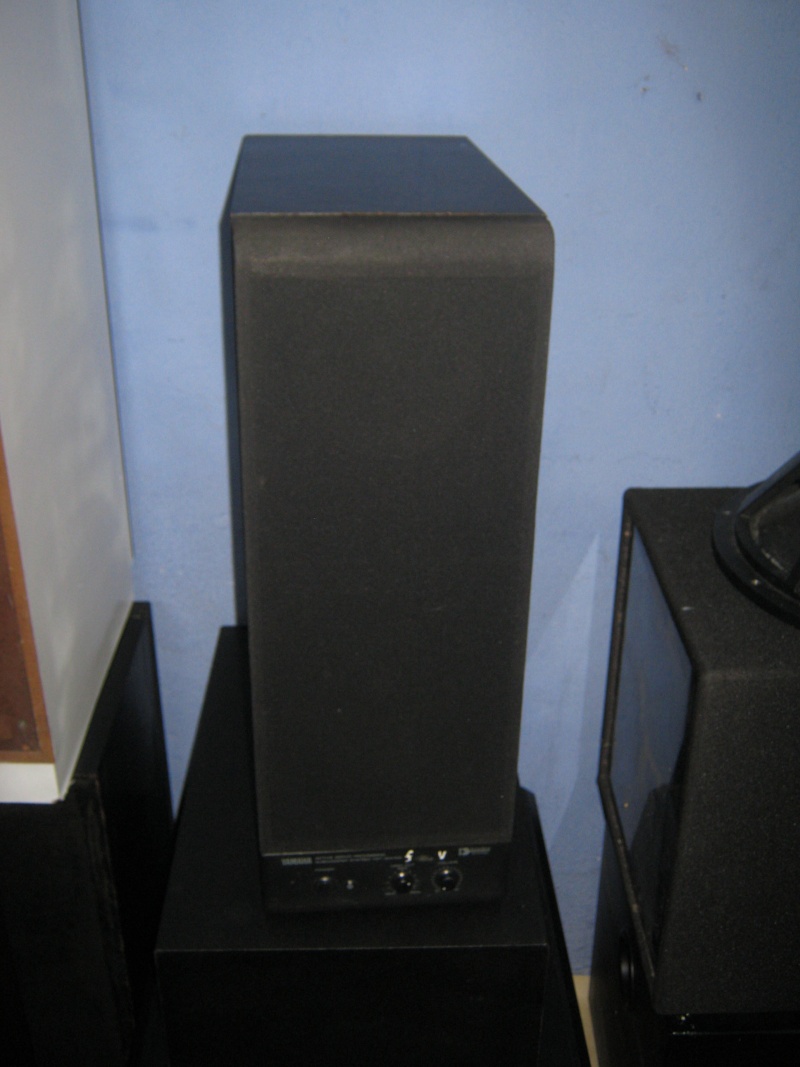 YAMAHA subwoofer YST-SW100 Img_0258