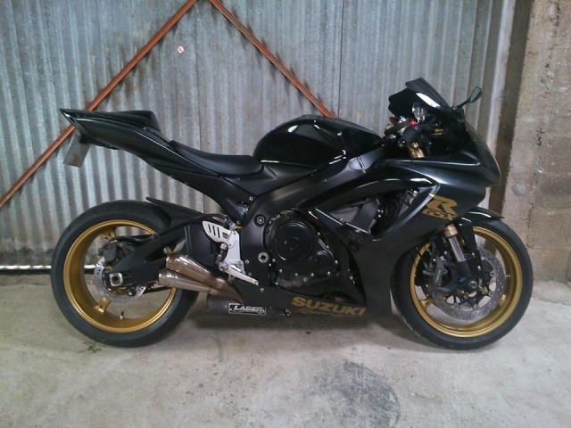 GSXR 600 k6 10157310