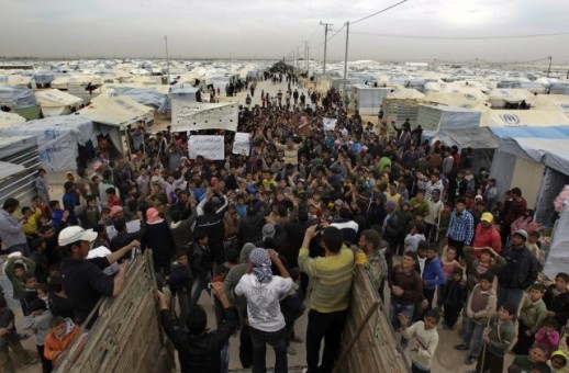 الأمم المتحدة تتوقع أن يلجأ وينزح 4.2 مليون سوري في العام القادم 82cc8f10