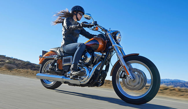 Nouvelles Harley SuperLow 1200T, Street Bob SE et Low Rider  410