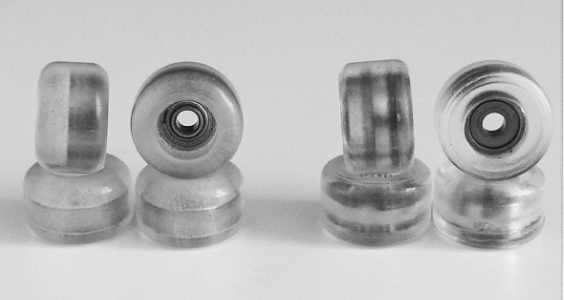 Comparison of FlatFace G6-5's and Broken Knuckle clear wheels Flatfa11