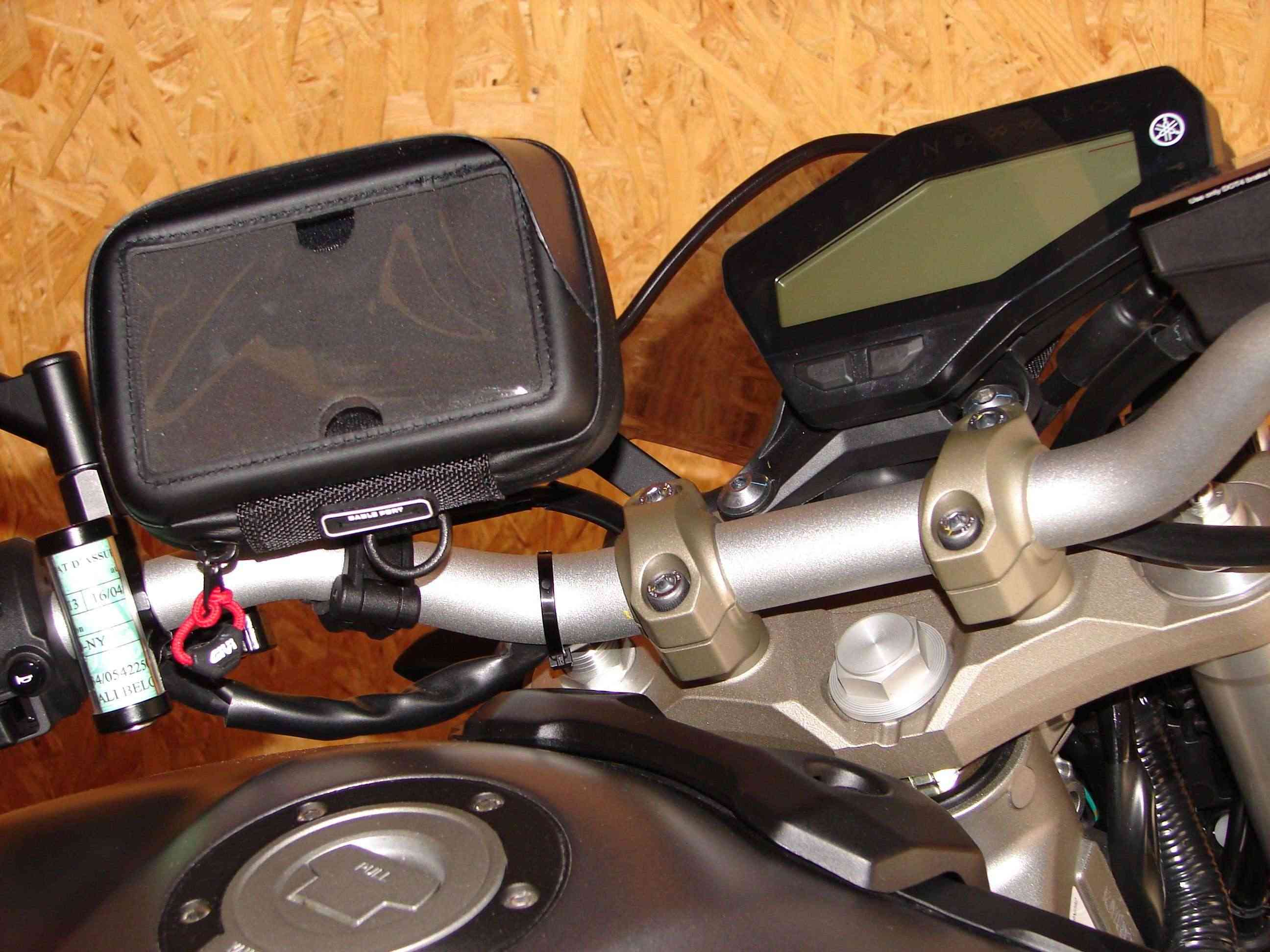 GIVI support universel S953 Dsc01125