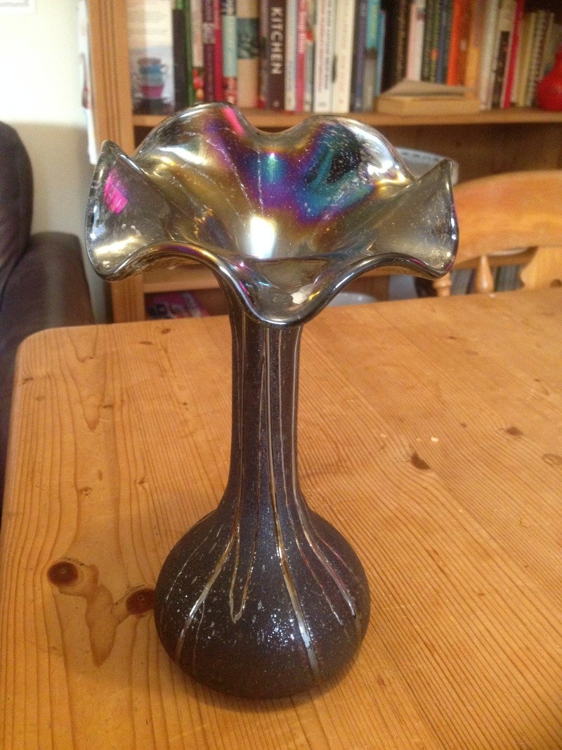 Hlp!! Anyone know who may have produced this gorgeous art glass vase? Img_1319