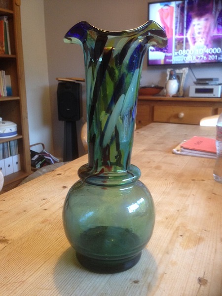 help identifying this vase Img_1610